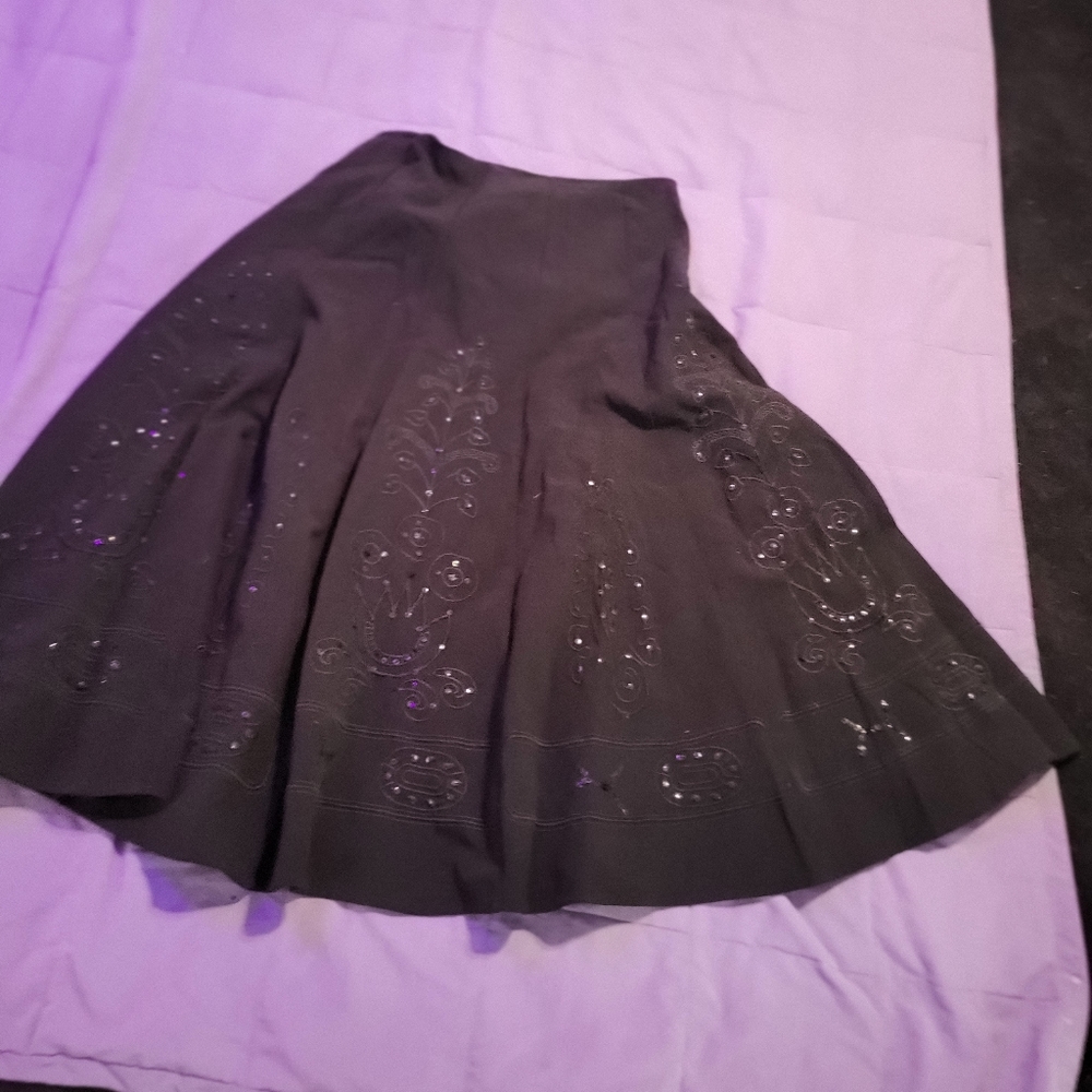 Black skirt